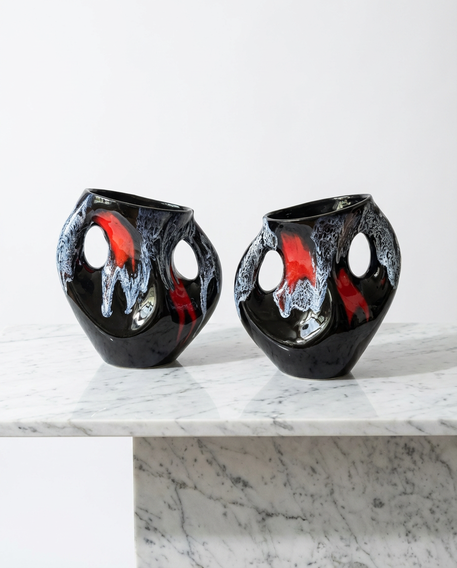 Paire de vases Vallauris ajourés – années 50–60